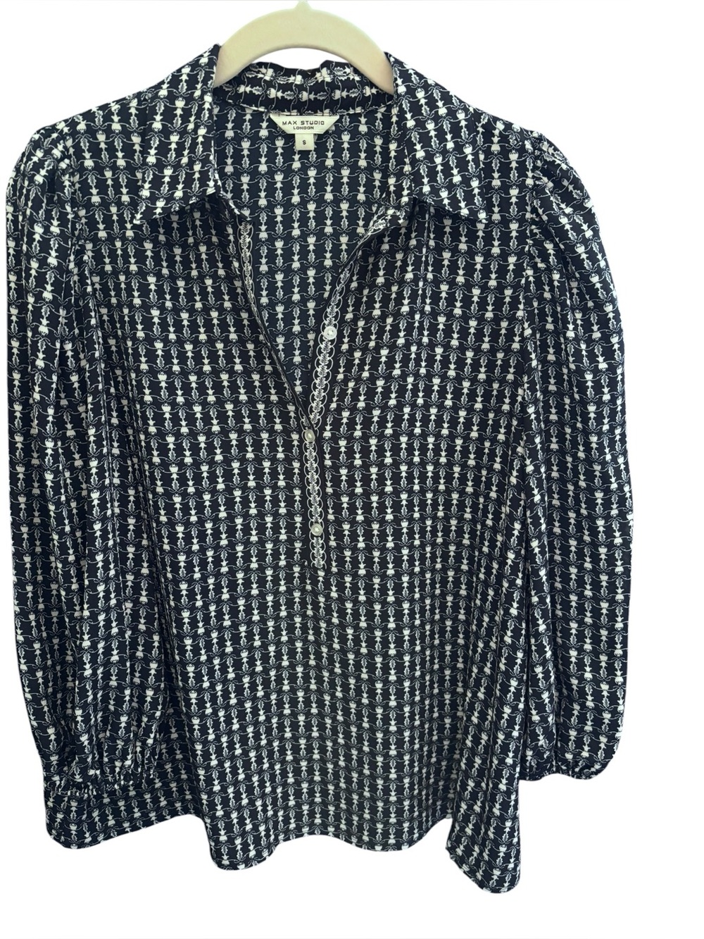 Max Studio navy poplin floral blouse small